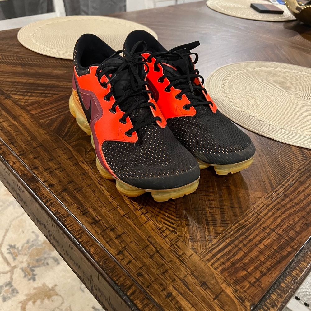 Nike air vapormax CS total crimson men’s size 12